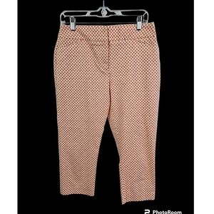 3/$25 Attyre New York Size 8 Coral White Cropped Pants